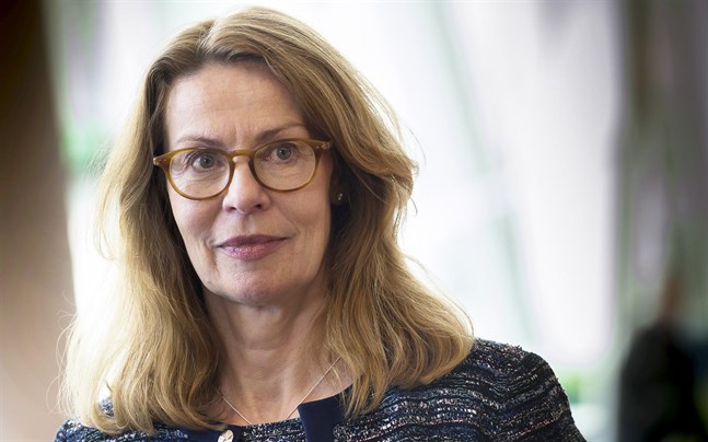 Birgitte Bonnesen är vd för Swedbank som nu höjer vissa av sina bolåneräntor.