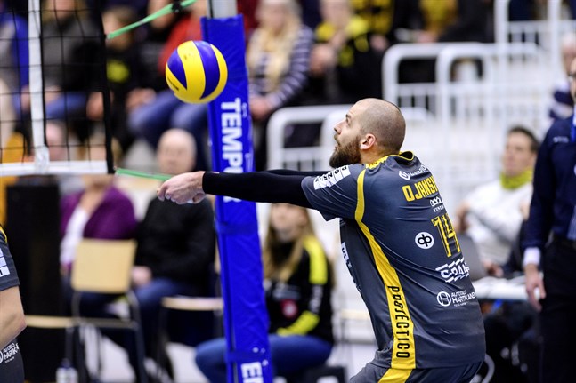 Ex-tigern Olli Pekka "Lelu" Ojansivu ställs mot Karlebylaget på tisdag.