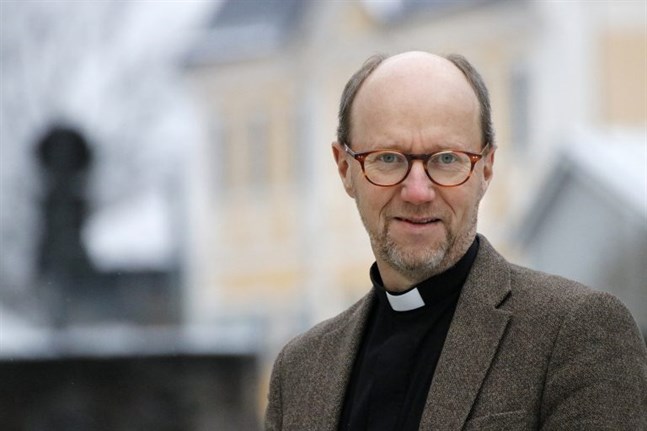Sixten Ekstrand anser att man måste kunna förhålla sig respektfullt till varandra och diskutera sakligt.