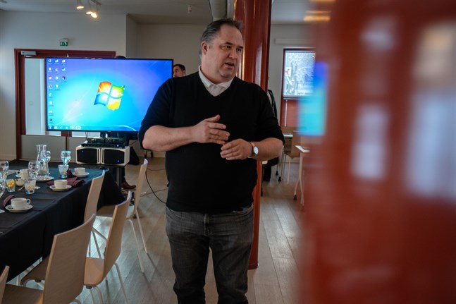 Reino Herlevi säger att Karlebystyrelsen återgår till normala mötesarrangemang då coronakrisen lagt sig.