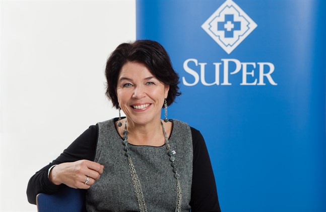 Det som vi gjort eller sagt till myndigheter har vi också meddelat till arbetsgivaren. Vi mörkar aldrig vad vi gör eller granskar. Inget hände på tre veckor, säger närvårdarfacket Supers ordförande Silja Paavola.