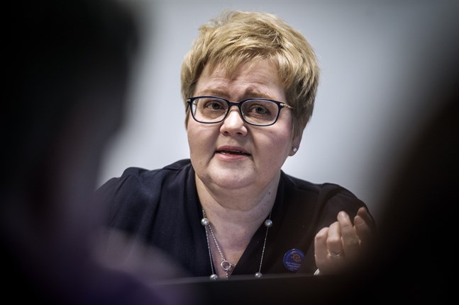 Minna Korkiakoski-Västi berättar att Soites fullmäktige sammankallas en extra gång före nyår.