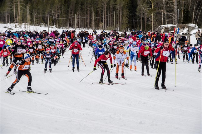 Lättare skidmöjligheter finns redan vid Larsmo idrottspark och används bland annat vid Barnens Vasalopp. Men skyltar krävs.
