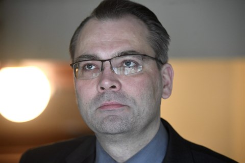 Han vill inte ansluta igen
