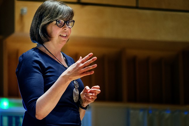 Kommunforskare Siv Sandberg konstaterar att den så kallade Kronobymodellen inte kan bli aktuell så som ramarna för vårdreformen nu är utformade.