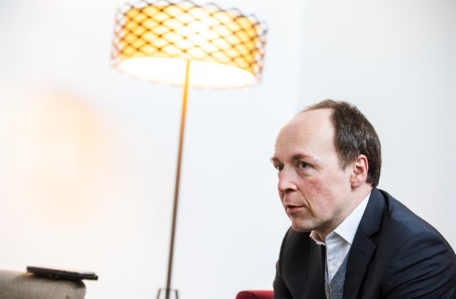 Sannfinländarnas ordförande Jussi Halla-aho säger att han under sina besök i Svenskösterbotten stött på färgade bilder och missuppfattningar om partiets inställning till svenskspråkiga.
