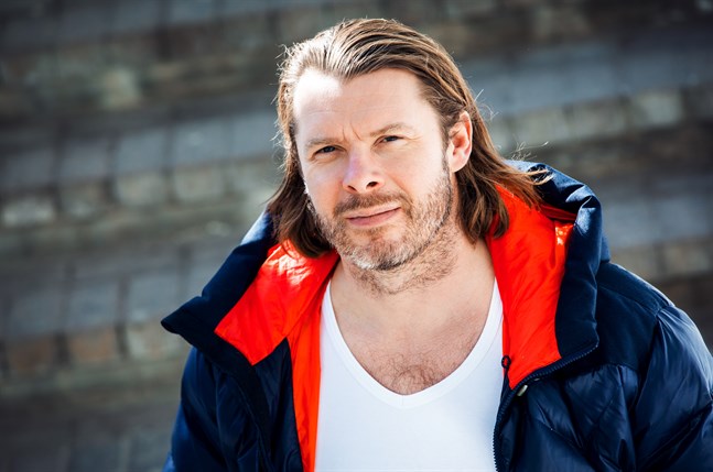 André Smulter siktar på att resa hem till midsommaren då det är dags för semester.