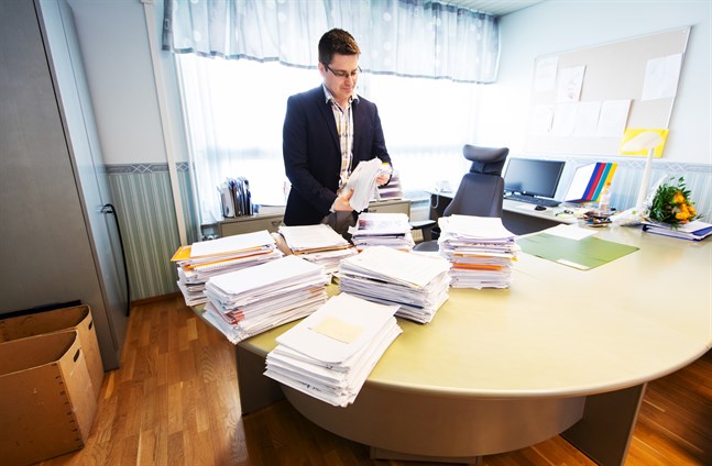 Mikko Ollikainen packar väskan, och kontoret. Nästa vecka kliver han in i riksdagen.