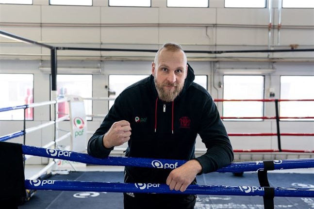 Nya uppdrag väntar för Robert Helenius.