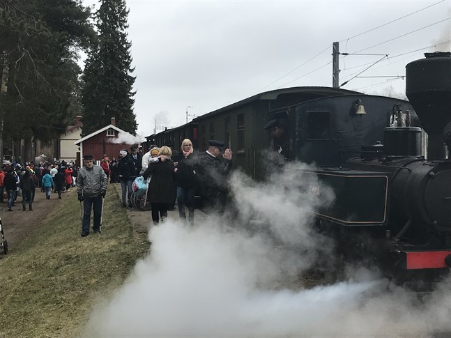 Kovjoki station är ett unikt besöksmål under första maj och sommaren.