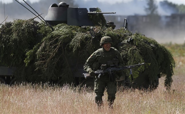 På bilden syns en soldat i samband med en Natoövning i Lettland. Bilden hänger inte ihop med artikeln.