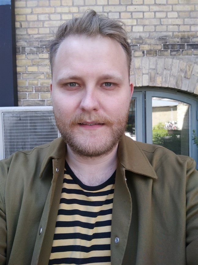 Varför skulle det vara konstigt att fråga om någon vill ha sex undrar Jonas Forsbacka.