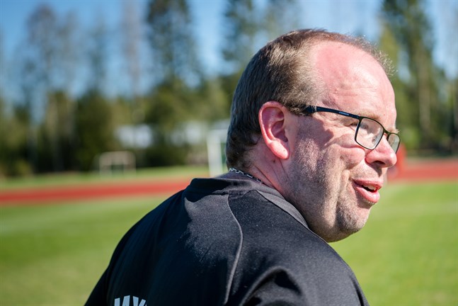 Magnus Slotte håller nu på med att bygga upp ett nytt IK Myran.