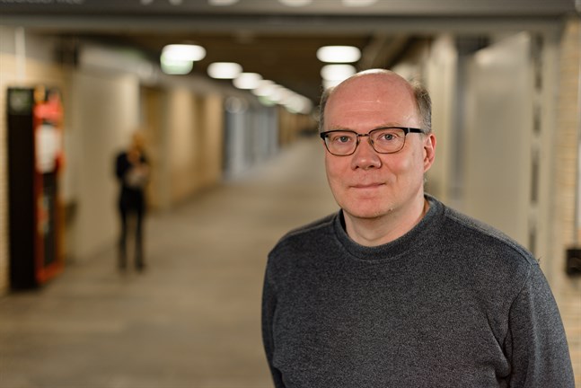 Det högerextrema partiet Stram kurs med partiledaren Rasmus Paludan väntas ta plats i folketinget om två veckor. – På basen av de historier man hör är det omöjligt att tänka sig att en sådan person kan fungera som politiker, säger Jacob Christensen.