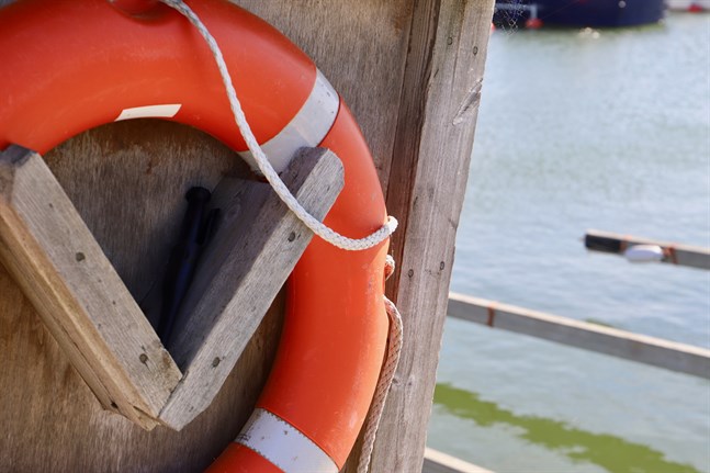 Person befann sig i vattnet i Vasa på lördagen.