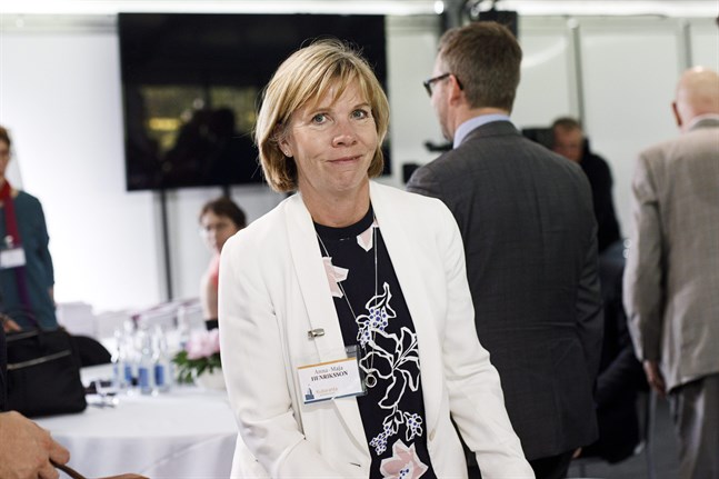 Anna-Maja Henriksson är mycket nöjd med regeringens tilläggsbudget.