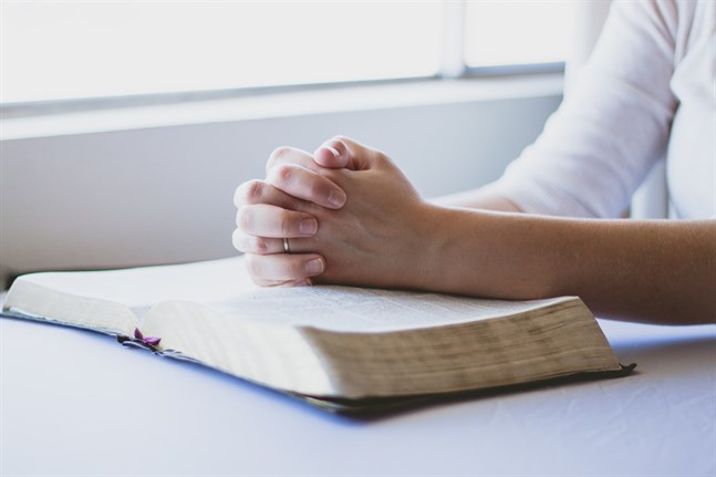 Diskussionen om homosexualitet och Bibeln är en sista relik av ett traditionellt patriarkat, säger teologie doktor Martti Nissinen.
