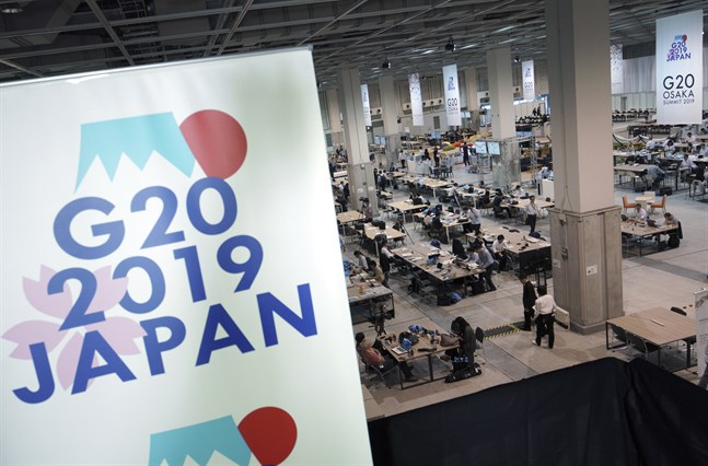 Asiens börshandlare väntar på G20-mötet i Osaka.