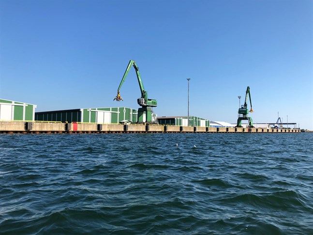 Hamnoperatörer och hamnbolaget finns bland företagen med högst inkomst i Kaskö för år 2020.