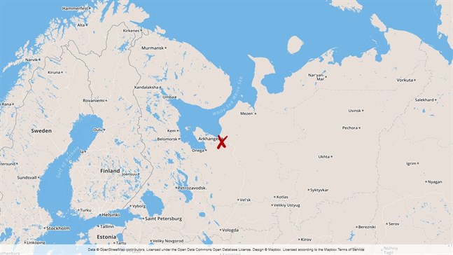Efter olyckan i närheten av Archangelsk stängde ryska myndigheter av Dvinabukten i Vita havet för all skeppstrafik i en månad, utan att ange några detaljer om varför.