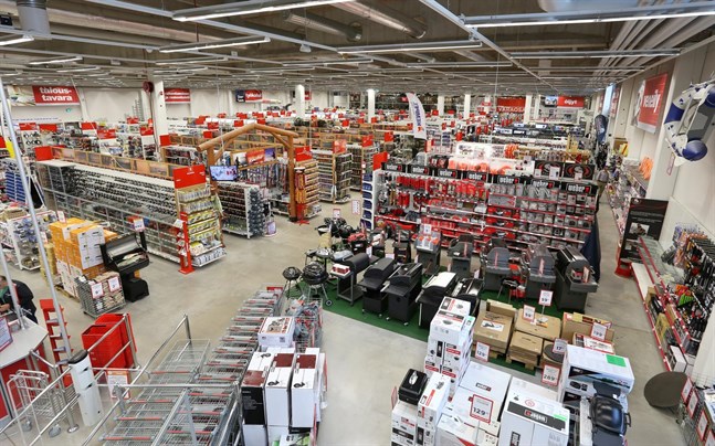 Motonet fokuserar på 12 produktgrupper, bland annat utrustning och reservdelar till bilar.