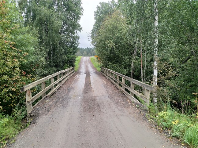 En ny bro ska byggas över bifåran Bötom å i Dagsmark i närheten av Mellanå plantskola.
