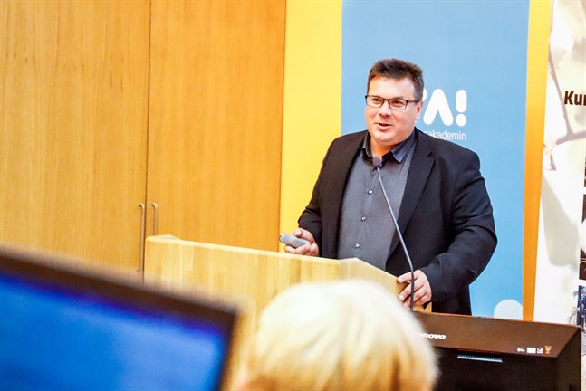 Niclas Sjöskog är en av dem som reagerade starkt på innehållet i prästen Kari Kuulas kolumn.