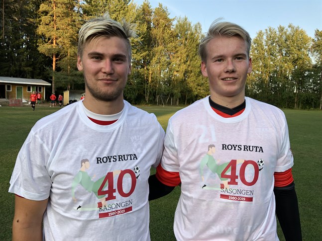 Jori Kujala (PUF) och Joel Store (Såka) belönades med var sin Rutan-skjorta. Matchen i Såka vanns av hemmalaget.