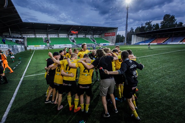FC Kiisto vann division 3 förra säsongen och tog steget upp till division 2. I år spelar lagen i trean enligt ett nytt upplägg.
