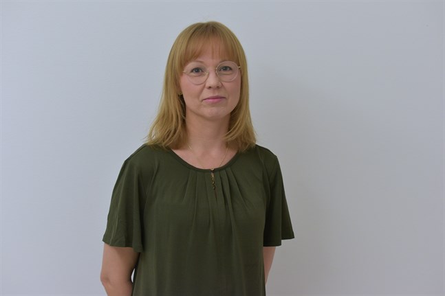 Minna Levälahti är språkvårdare vid Svensk Presstjänst.