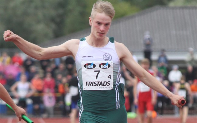 Alexander Björkgrens personbästa på 100 meter skrivs nu 10,98.