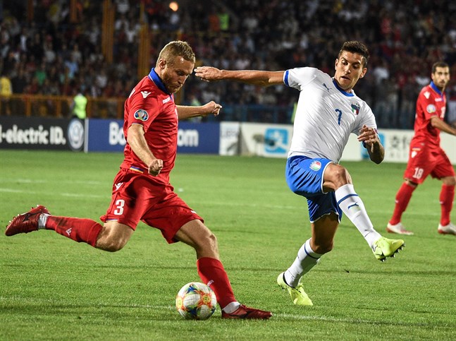 Mittbacken Varazdat Haroyan och hans Armenien, här hemma mot Italien och mittfältaren Lorenzo Pellegrini, tog en tung skalp i EM-kvalet.