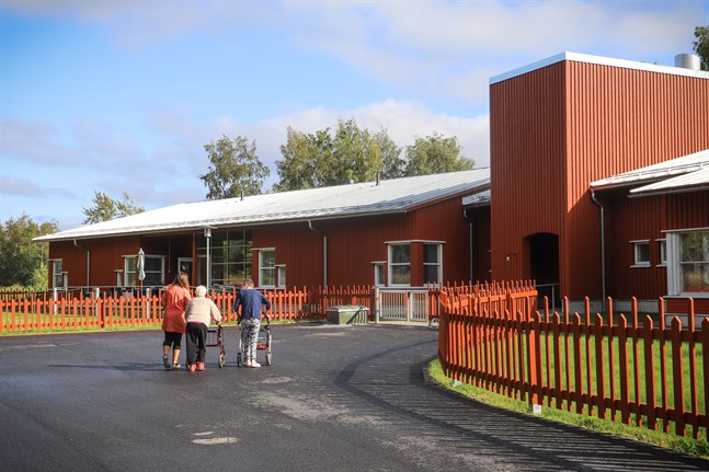 Aspgården fick tio platser till förra året.