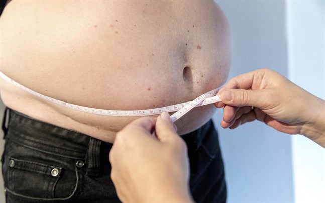 Lägre fettförbränning kan förklara varför vissa äldre har svårt att hålla vikten.