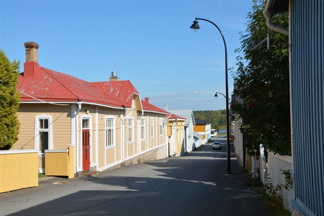 Det här huset vid Skolgatan var tidigare medborgarinstitutets kursgård. MI finns nu i gamla finska skolan.
