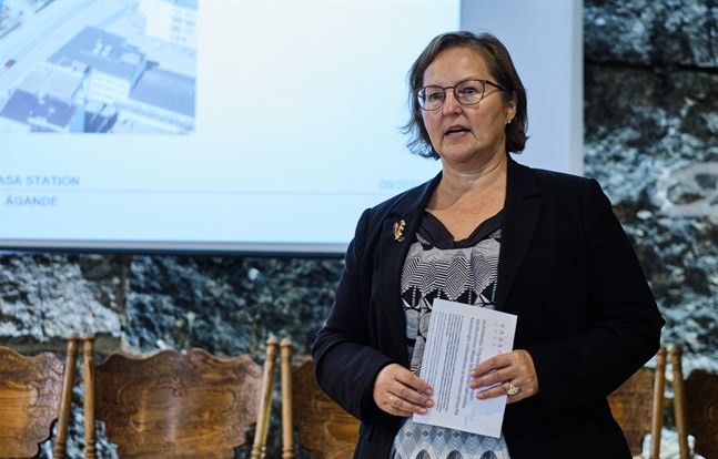 Christina Knookala.
