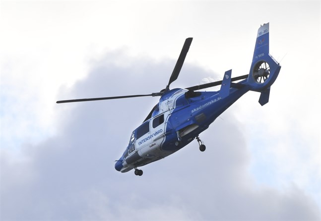 En ambulanshelikopter besköts med laser.