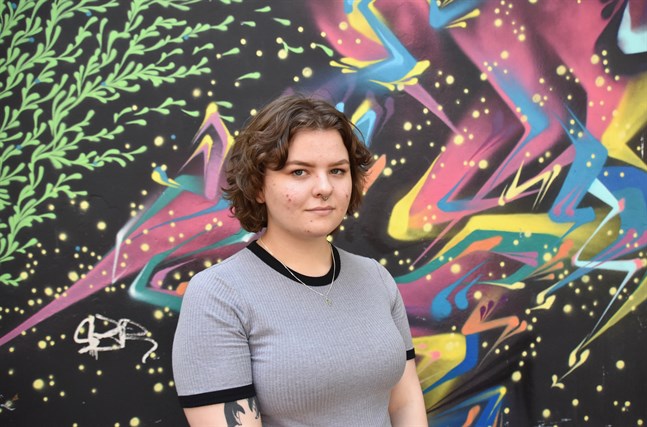 Amanda Bergström sålde sex för första gången när hon var fjorton år gammal. Metoo blev ett personligt uppvaknande för henne och fick henne att inse att hon utsatts för övergrepp.