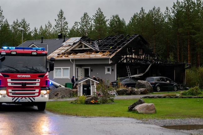 Räddningsverket fick rycka ut till parhuset igen på tisdagsmorgonen.