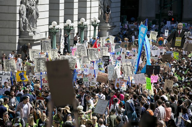 Tiotusentals ungdomar deltog i fredagens klimatmanifestation.