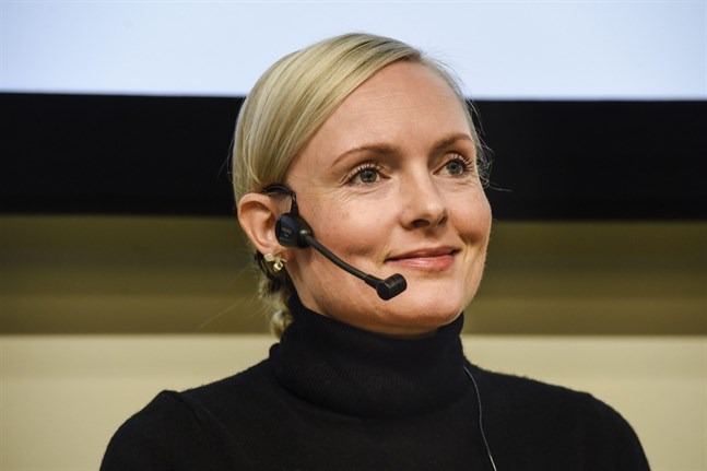 Inrikesminister Maria Ohisalo (Gröna) träffar på måndag bland annat ledningen för Europeiska stödkontoret för asylfrågor