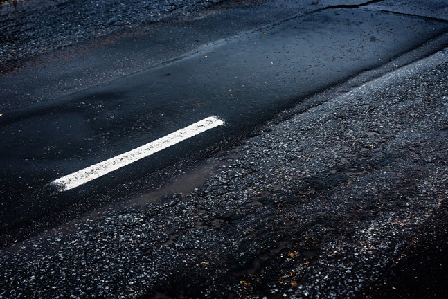 Det är av yttersta vikt att tilläggsmedel fördelas där behoven är som störst, så åtgärder kan påbörjas även på vägar med mindre trafikmängder, skriver Peter Sjökvist.