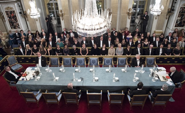 På torsdag avslöjar Svenska Akademien vilka som får 2018 och 2019 års Nobelpris i litteratur.