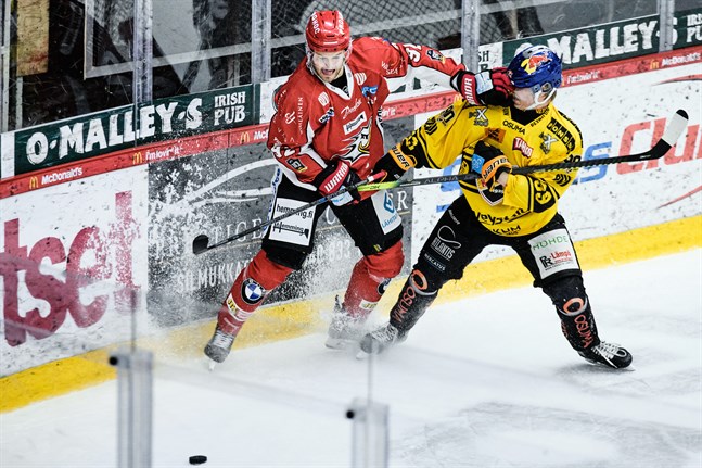Aaro Vidgren har stått över sex matcher och är tillbaka i truppen i kväll då Sport gästas av KalPa.