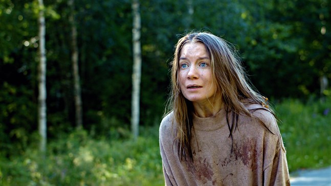 Julia Johansson som Annika i filmen "Blinkers".