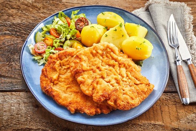 Visst mår vi bra av att äta grönt och mångsidigt, men om en vegetarisk schnitzel är mer klimatsmart är en svårare fråga, skriver Ralf Bertula.