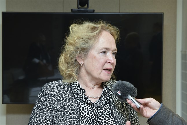 Jaana Husu-Kallio, kanslichef vid Jord- och skogsbruksministeriet, säger att osakliga påhopp i vargdiskussionen inte har en plats i det finländska samhället.