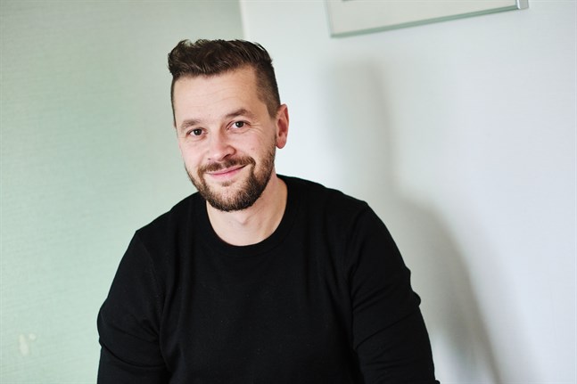 Markus Lytts tror det är bra för alla som har möjlighet till det att ta tjänstledigt. Det ger tid att rannsaka sig själv.