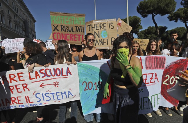 Italienska skolungdomar demonstrerar under den globala klimatstrejken i september.