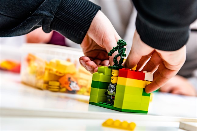 Huskropp i Lego på den workshop i stadsplanering som Jakobstad ordnade vid Campus Allegro.